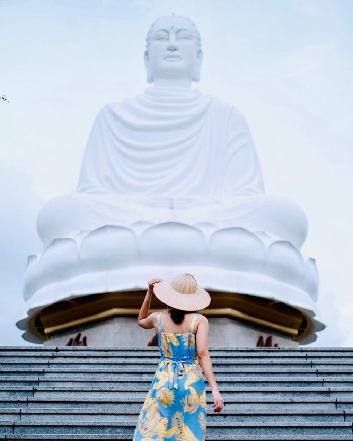 Viếng thăm chùa Long Sơn