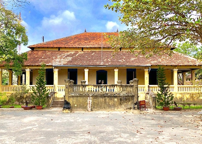 Thăm nhà chúa đảo ở Côn Đảo