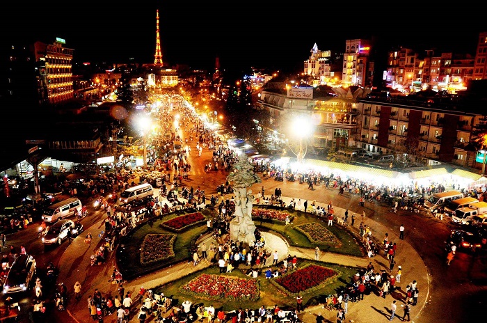 Thưởng thức những món ăn đặc sản ở chợ Đà Lạt