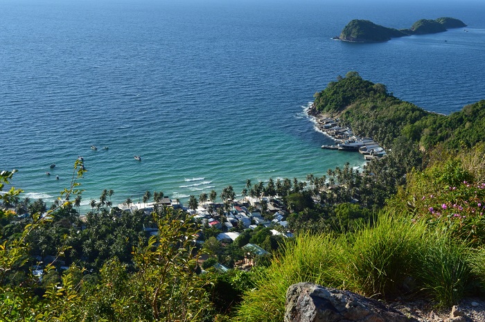 Khám phá vẻ đẹp hòn Củ Tron