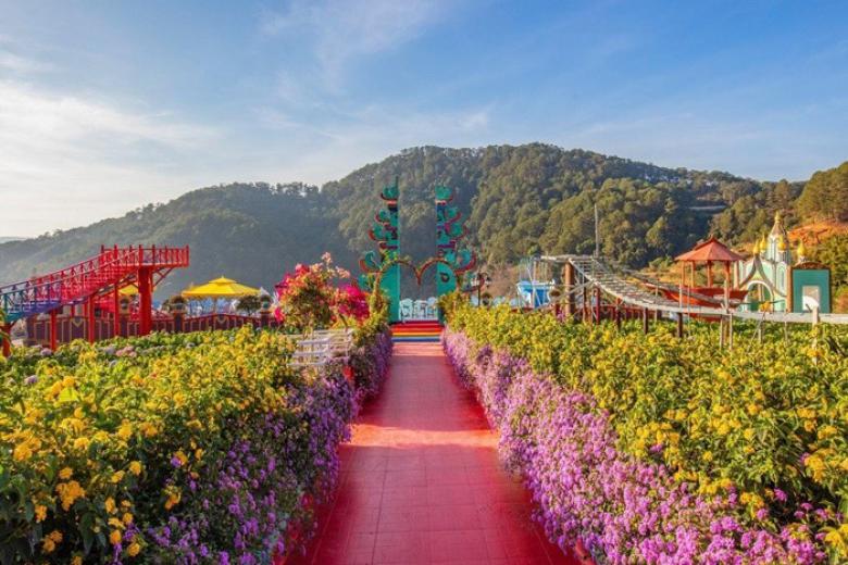 Muôn hoa khoe sắc tại Đà Lạt