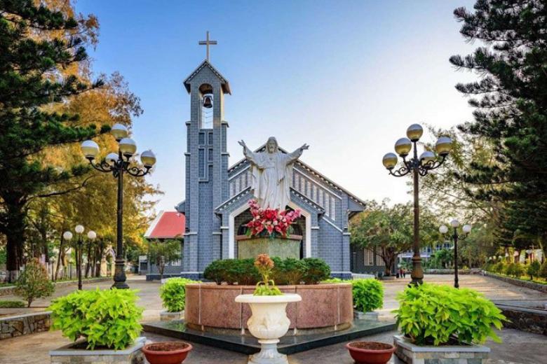 Nhà Thờ Chánh Tòa