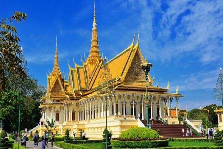 Ghé thăm Cung điện Hoàng Gia Campuchia