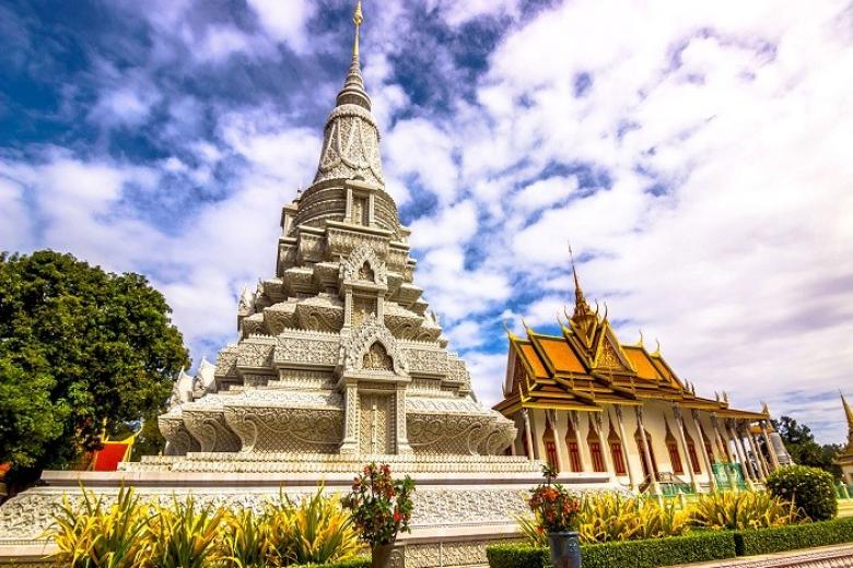 Ghé thăm Cung điện Hoàng Gia Campuchia