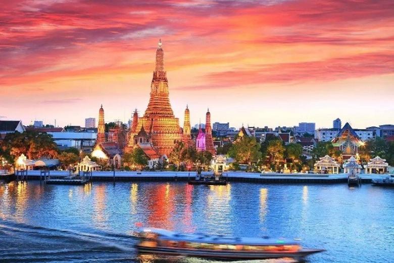 Dạo thuyền trên dòng sông Chaophraya Huyền thoại