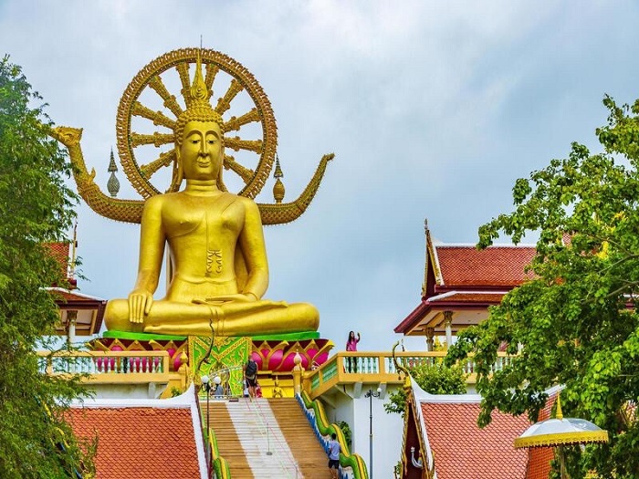 Wat Phra Yai