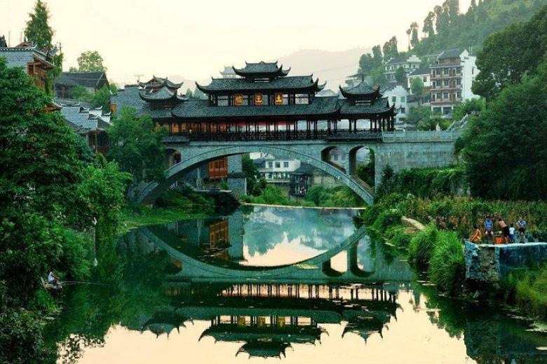 Thị Trấn Phù Dung