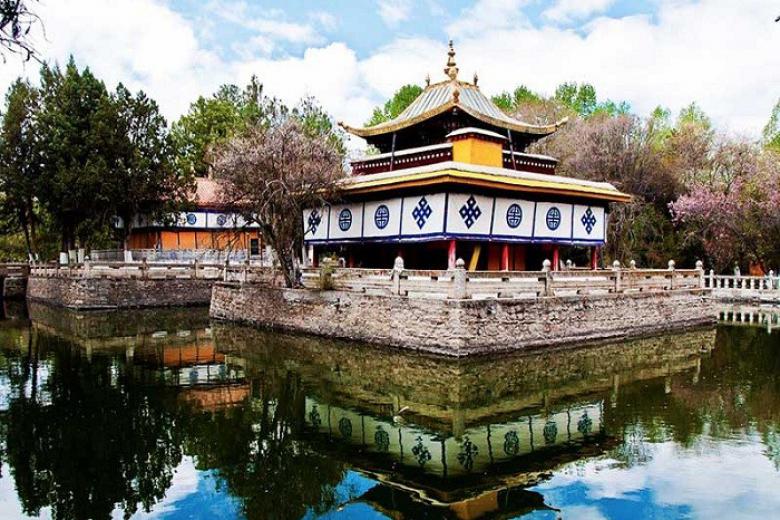 Cung điện mùa hè Norbulingka Tây Tạng
