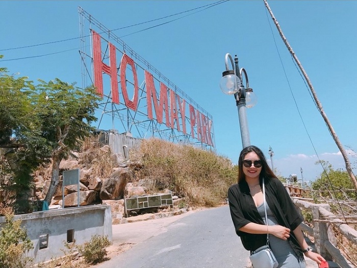 Check-in tại khu du lịch Hồ Mây trong chuyến tour Vũng Tàu Hồ Chí Minh 4 ngày