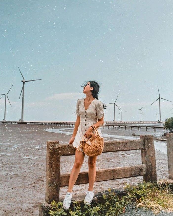 Cánh đồng điện gió Bạc Liêu, phong cách chụp hình sống ảo chất như nước cất