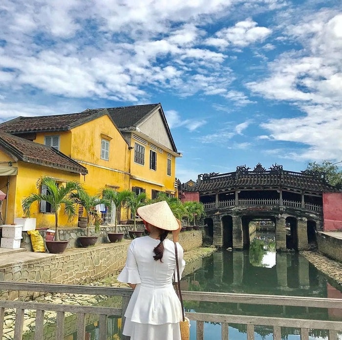 Check-in chùa Cầu Hội An