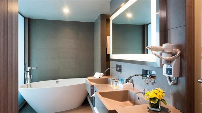 Khách sạn Novotel Bangkok Silom Road