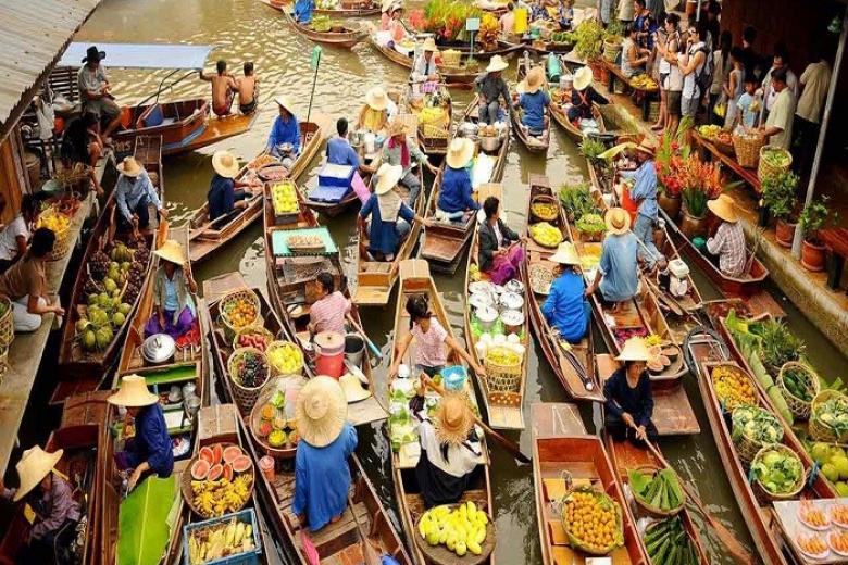 Chợ Nổi Bốn Miền