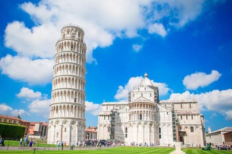 Tháp nghiêng Pisa