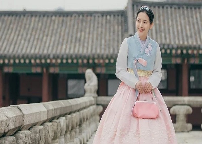 Trải nghiệm mặc trang phục truyền thống Hàn Quốc Hanbok
