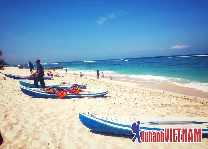 Bãi biển Tanjung Benoa