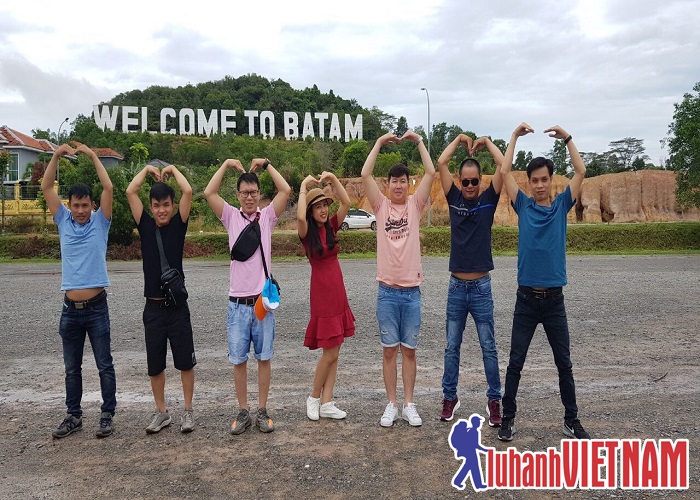 Du khách thỏa sức "check - in" tại Đảo Batam