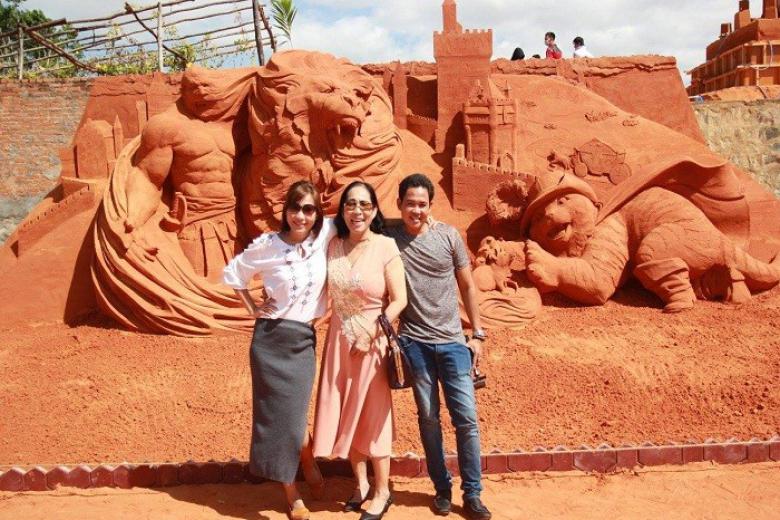 Công viên tượng cát