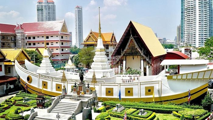 Chùa Thuyền là điểm thú vị trong Tour Thái Lan 5 ngày 4 đêm từ Hà Nội.