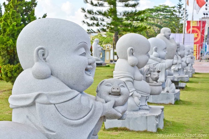 Viếng thăm chùa Di Lạc Maha Vihara Duta