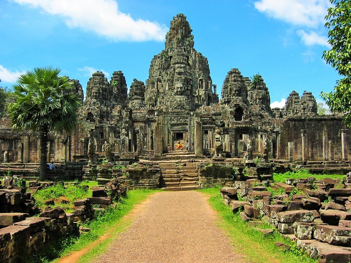 quan-the-den-angkor-wat