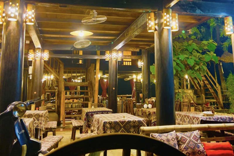 Nhà hàng Mai Châu