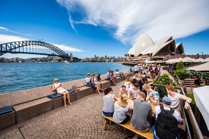 170914153558-opera-bar-sydney