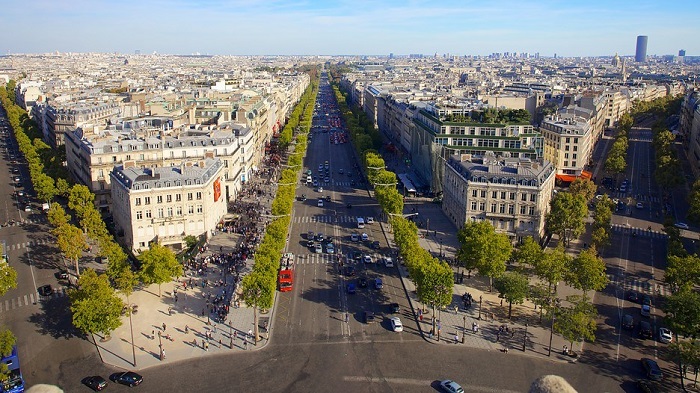 Champs-Elysees