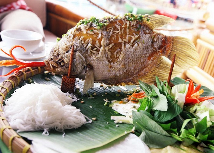 Cá tai tượng chiên xù