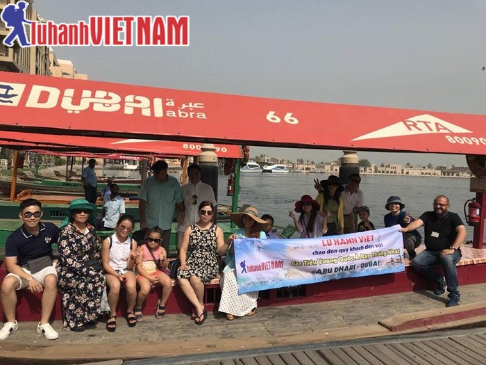 Đoàn khách du lịch Dubai