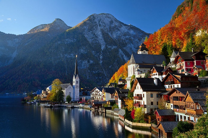 Thăm quan Hallstatt là thị trấn bên hồ tuyệt đẹp của nước Áo