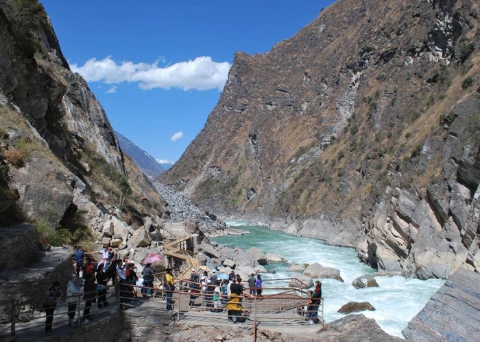 Du lịch Trung Quốc: Khe Hổ Khiêu - Hổ Nhảy, thắng cảnh thiên nhiên kỳ thú