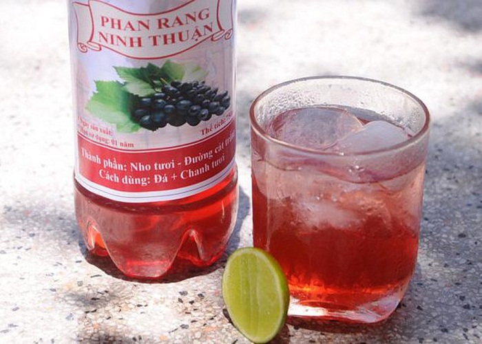 Thưởng thức nước nho