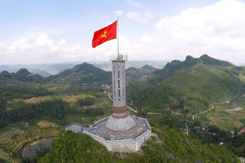 Cột cờ Hà Giang