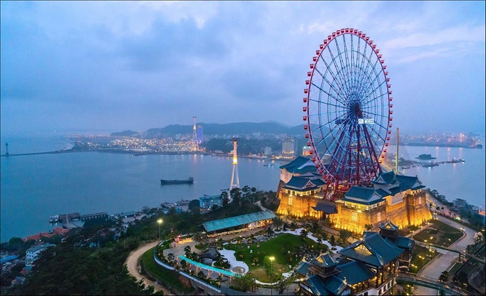 Công viên Hạ Long