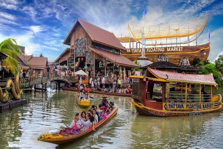 Chợ Nổi Bốn Mùa tại Pattaya