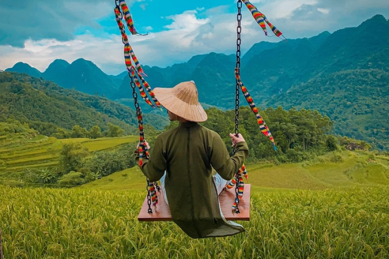 hòa mình với thiên nhiên đất trời