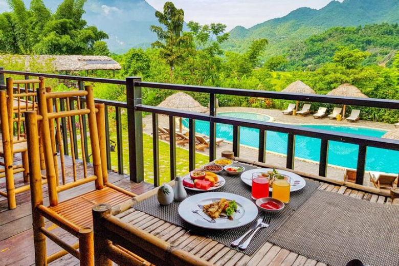 Nhà hàng Mai Châu