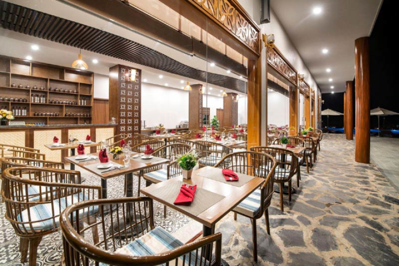 Nhà hàng Mai Châu