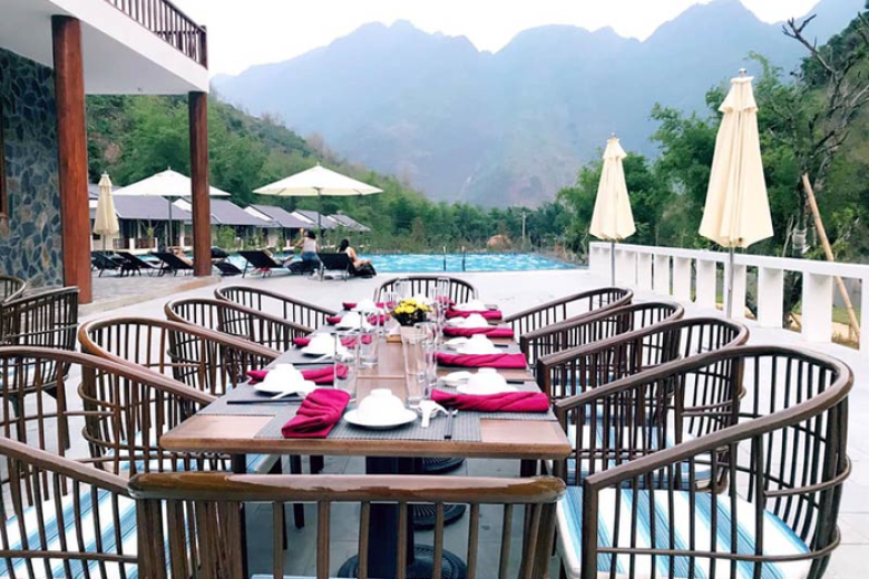 Nhà hàng Mai Châu