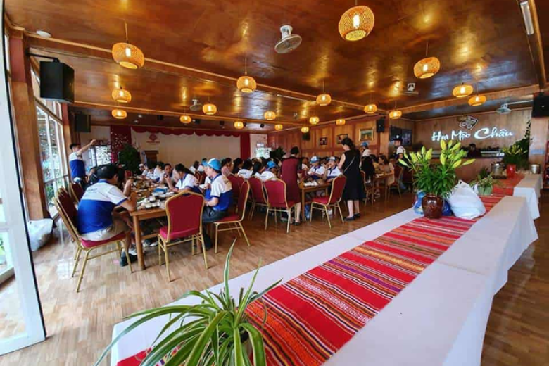 Nhà hàng Mộc Châu