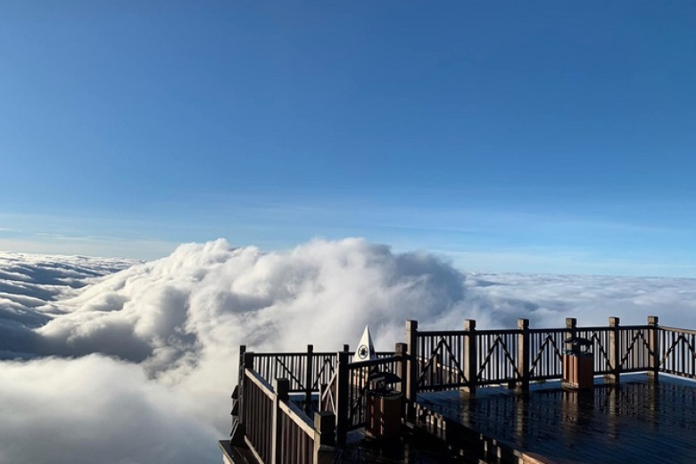 Sân mây trên đỉnh Fansipan