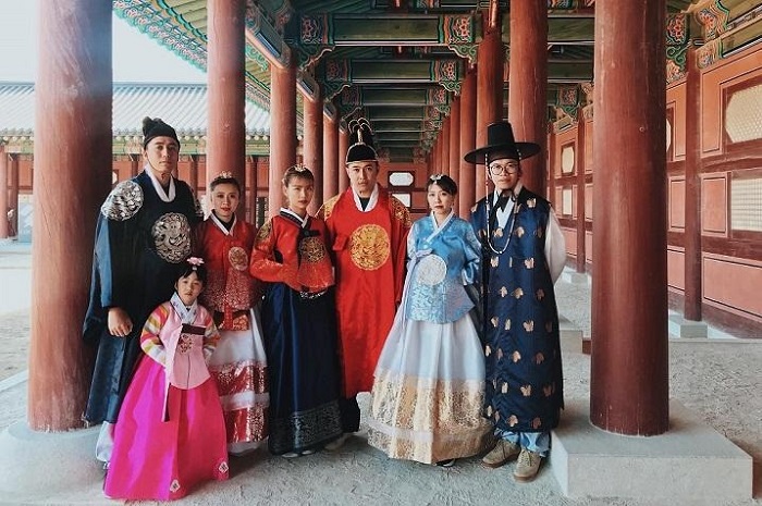 Trải nghiệm mặc Hanbok trang phục truyền thống Hàn Quốc
