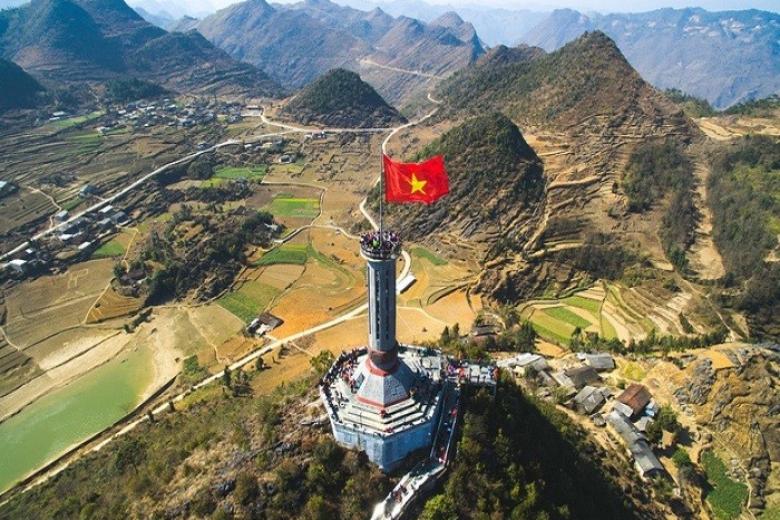 Cột Cờ Lũng Cú