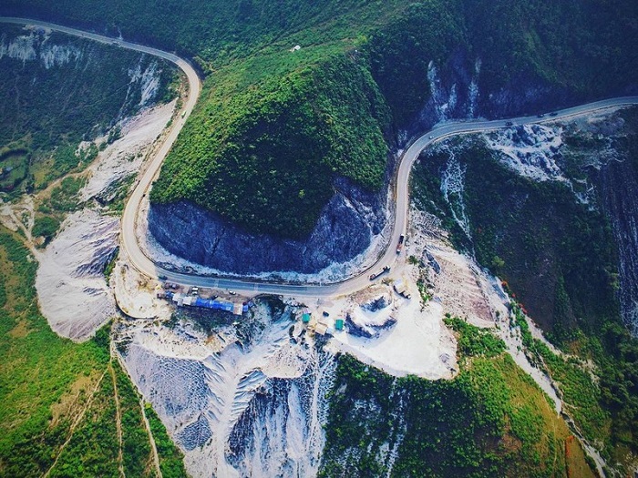 Đèo Đá Trắng 