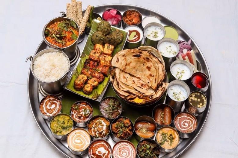 Thưởng thức ẩm thực Ấn Độ