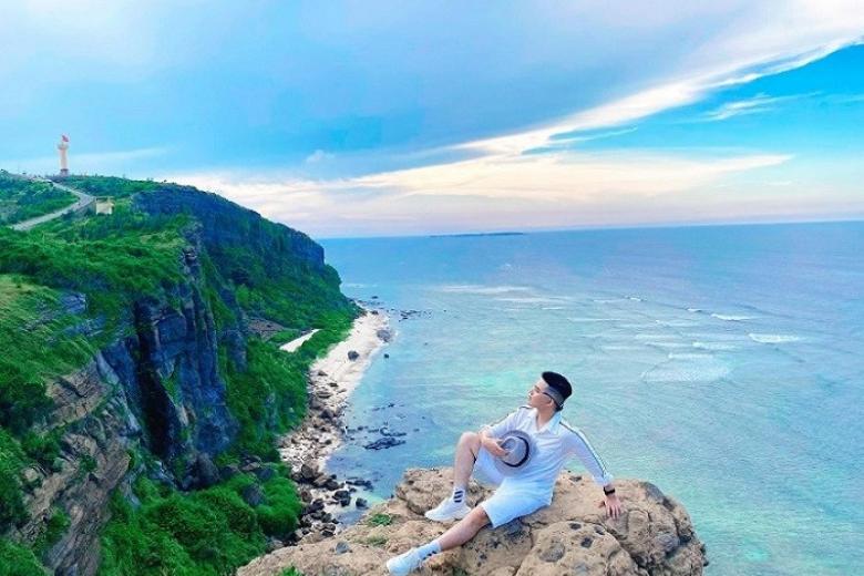 Cột cờ Lý Sơn