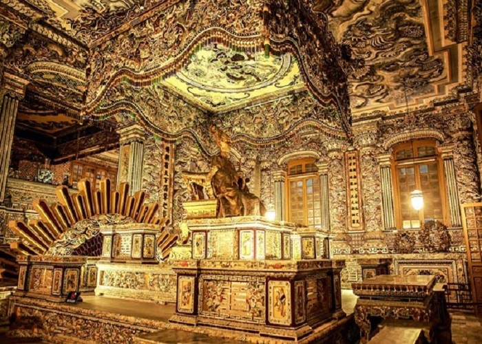 lang_khai_dinh_du_lich_hue3