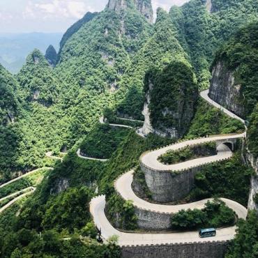 Tour Trung Quốc 5N4Đ: Từ Hà Nội - Trương Gia Giới - Phượng Hoàng Cổ Trấn - Thiên Tử Sơn - Hồ Bảo Phong, Bay VJ