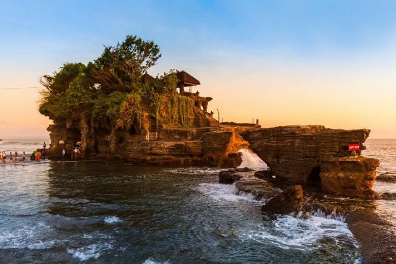Ngôi đền Tanah Lot